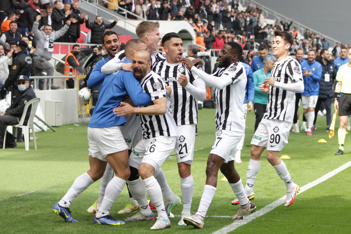 Gaziantep’i deviren Altay nefes aldı!