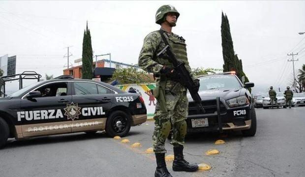 Meksika’da cenaze törenine silahlı baskın: 17 kişi öldü