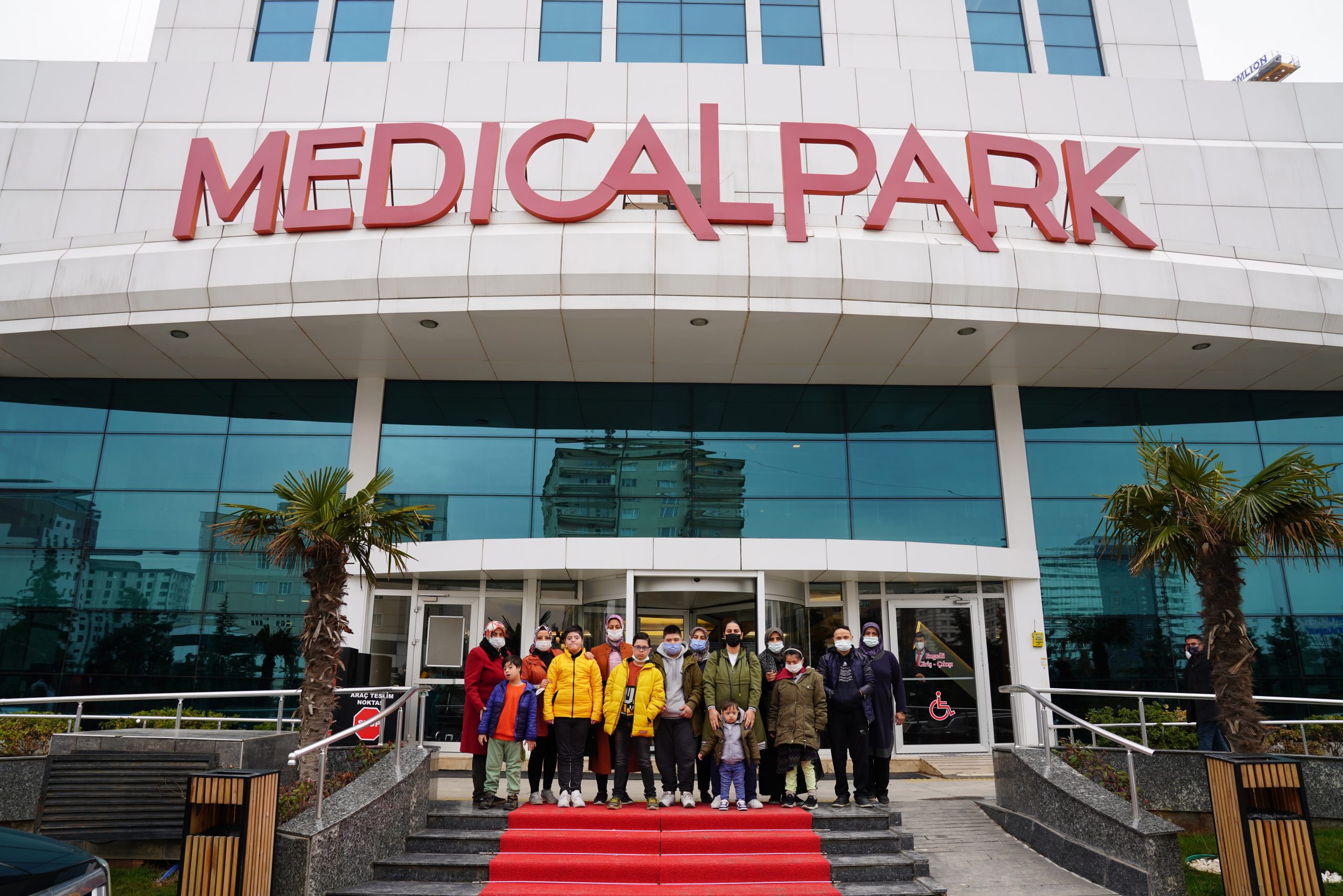 MEDICAL PARK GAZİANTEP HASTANESİ DOWN SENDROMLU ÇOCUKLARI UNUTMADI