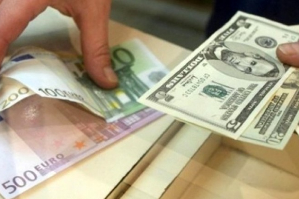 Ekonomi uzmanı uyardı: ‘Euro’da yaşanan dalgalanmalar da dikkate alınmalı’
