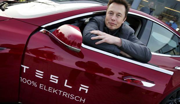 Elon Musk’ın Tesla’sı için tehlike çanları çalıyor! Benzeri görülmemiş olay