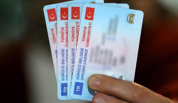 Ehliyet özellikli kimlik kartı sahibi sayısı 3 milyon 31 bin 930’a yükseldi
