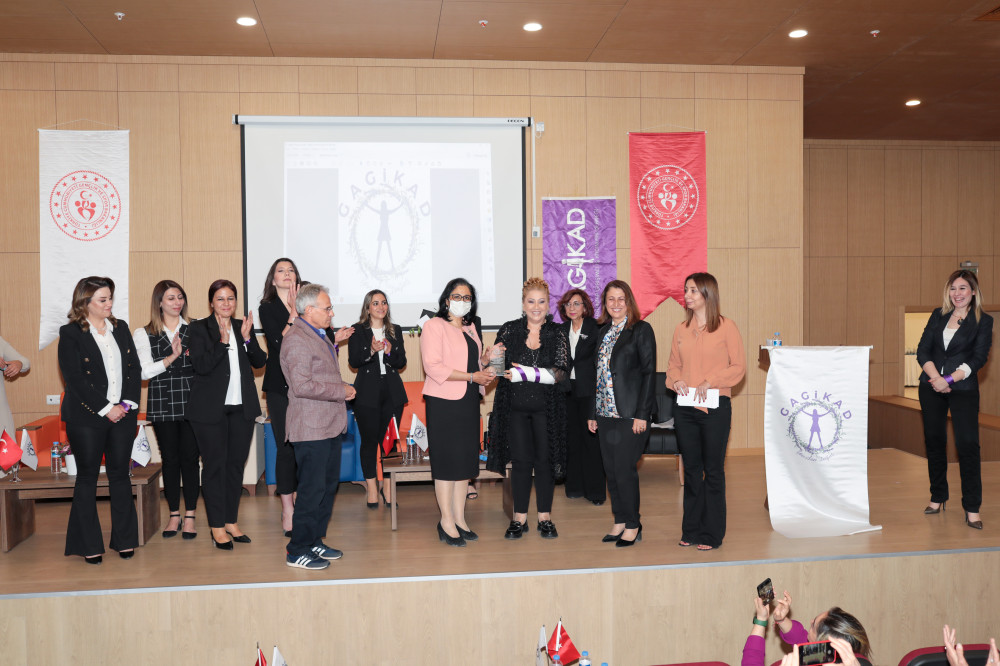 GAGİKAD GENÇ KIZLARA HAKLARINI ÖĞRETTİ