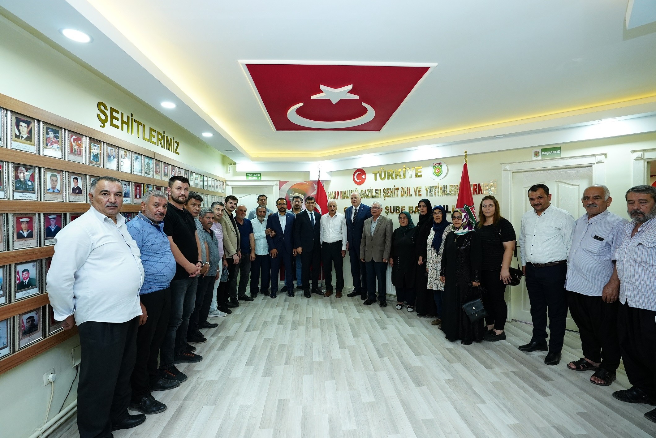 Fadıloğlu ile Koçer’den oda ve derneklere ziyaret