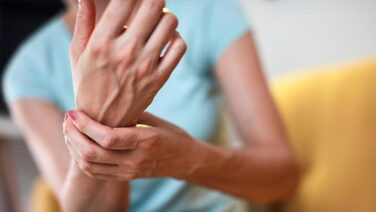 Romatoid artrit hakkında doğru sanılan 12 hatalı bilgi