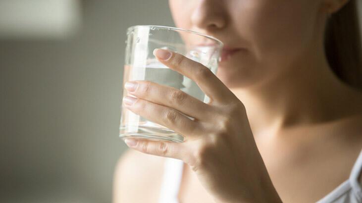 Uzmanlara göre günde 2 litre su içmeye gerek yok