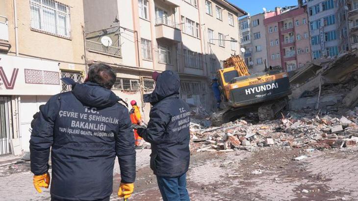 Bakanlıktan depremden zarar gören binaların hasar tespitine ilişkin açıklama