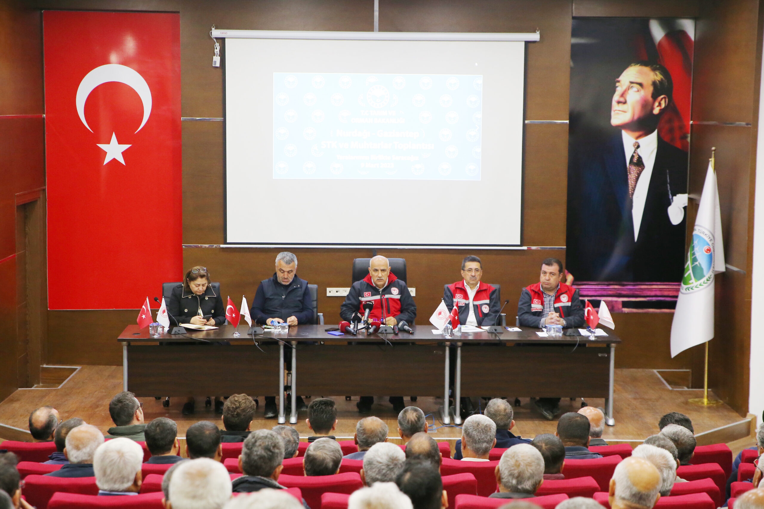 5 BİN ARAÇ VE 15 BİN PERSONELLE VATANDAŞIN YANINDA OLDUK