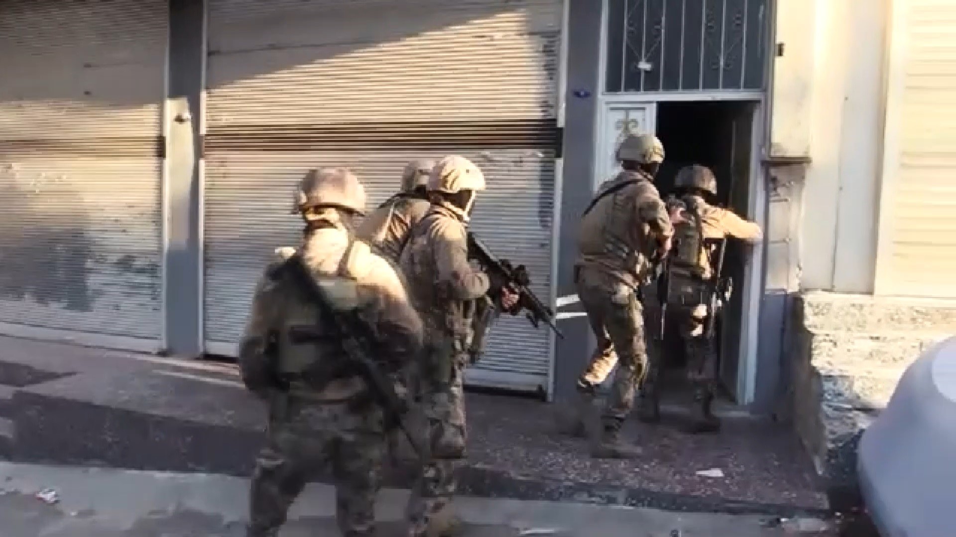 Gaziantep’te uyuşturucu tacirlerine operasyon
