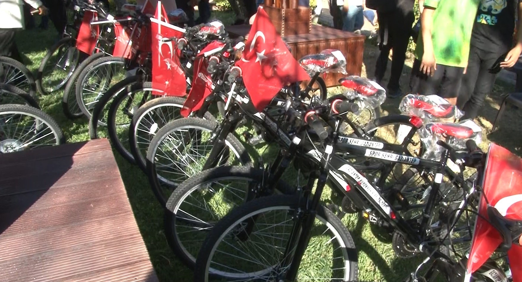 Cumhurbaşkanı Yardımcısı Yılmaz’ın katılımıyla 534 başarılı öğrenciye bisiklet dağıtıldı