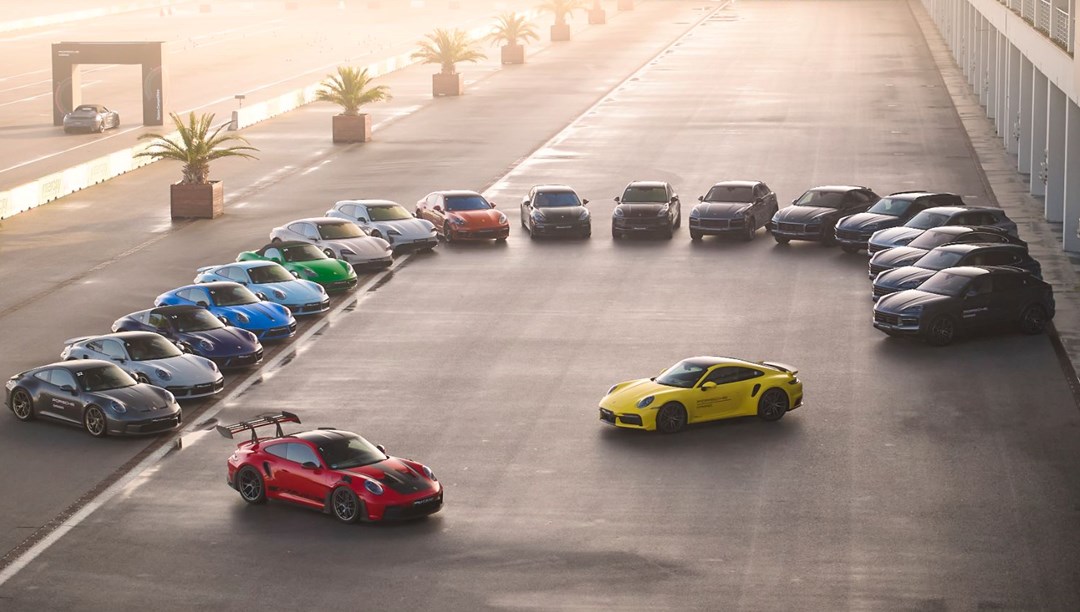 Yeni Cayenne ve Porsche model ailesi İstanbul Park’ta piste çıktı
