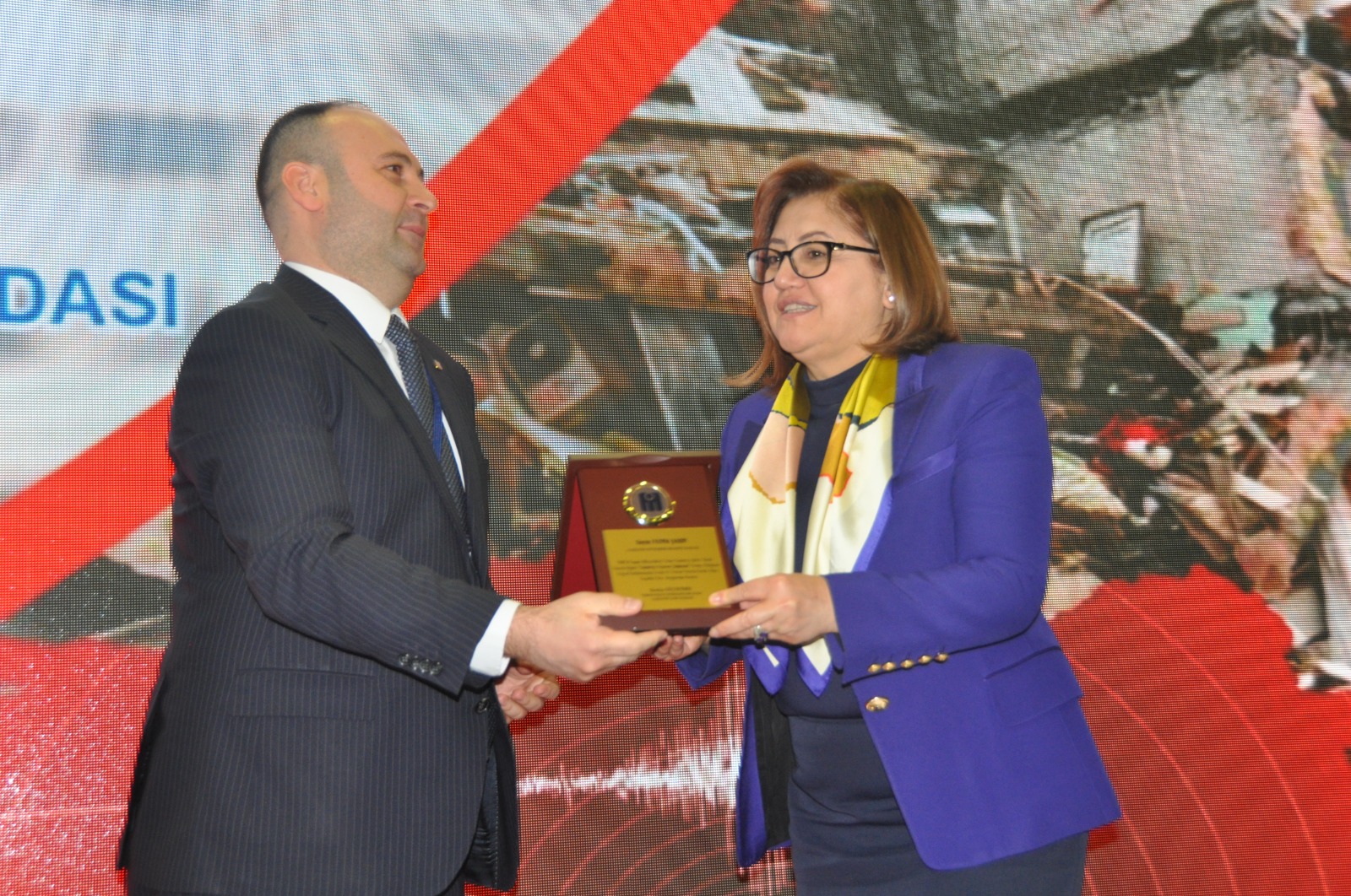 Büyükşehir Belediye Başkanı Şahin, İMO tarafından düzenlenen Gaziantep Deprem Çalıştayında konuştu: