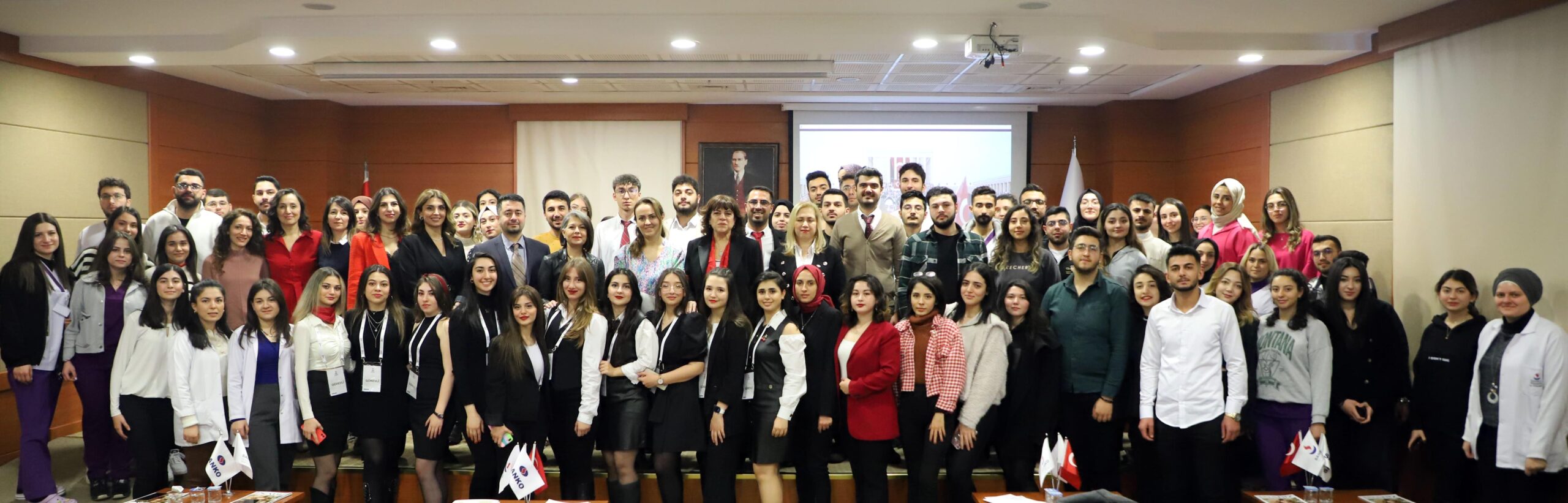 DAĞLI: “PANDEMİ DÖNEMİNDE OLDUĞU GİBİ, DEPREMİN İLK DAKİKALARINDAN İTİBAREN TOPLUMUN SAĞLIĞINI KORUMAK VE GEREKEN SAĞLIK DESTEĞİNİ SUNABİLMEK İÇİN VAR GÜCÜMÜZLE ÇALIŞTIK”