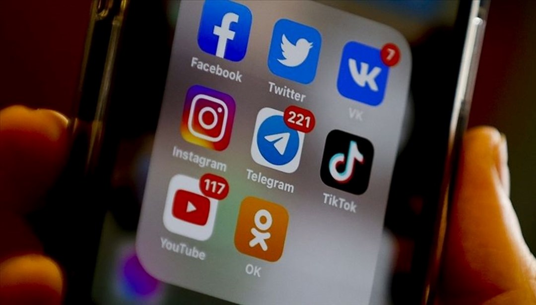Sosyal medya fenomenleri için torba yasa hazırlığı (TikTok’taki yayınlar için “lisans iptali” açıklaması)