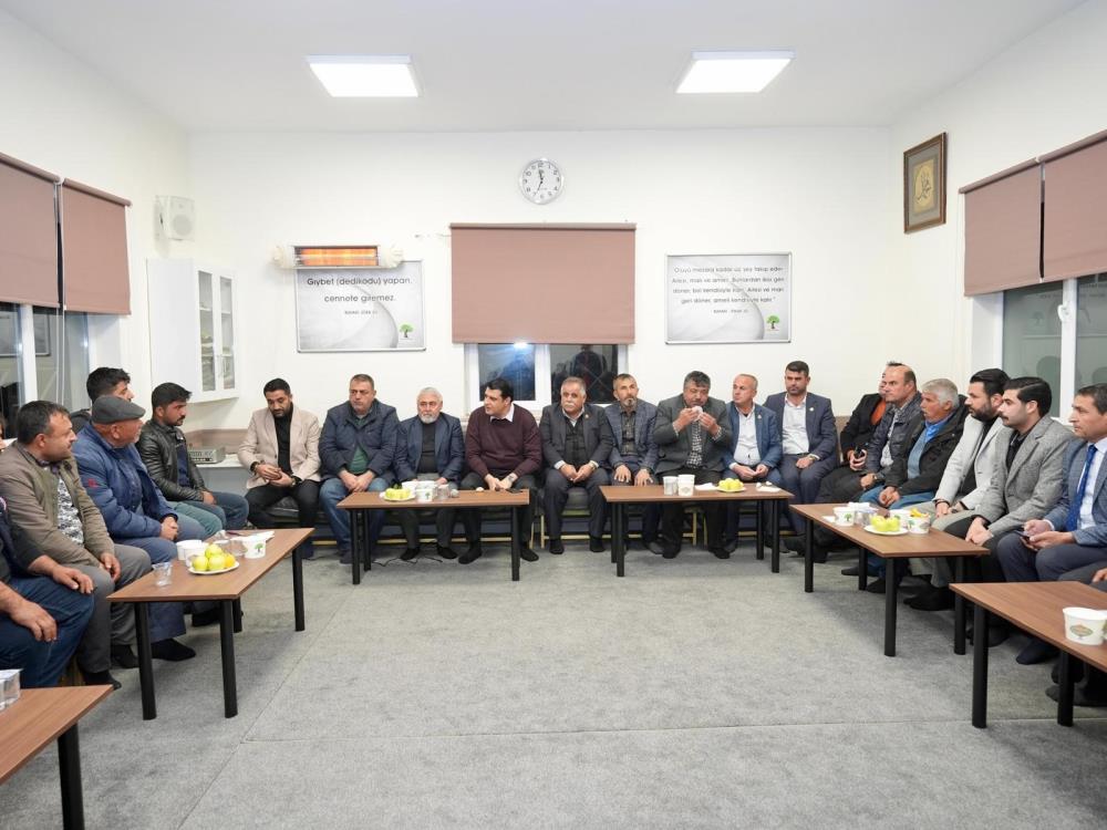 Umut Yılmaz 8 mahallenin sakinleri ile bir araya geldi