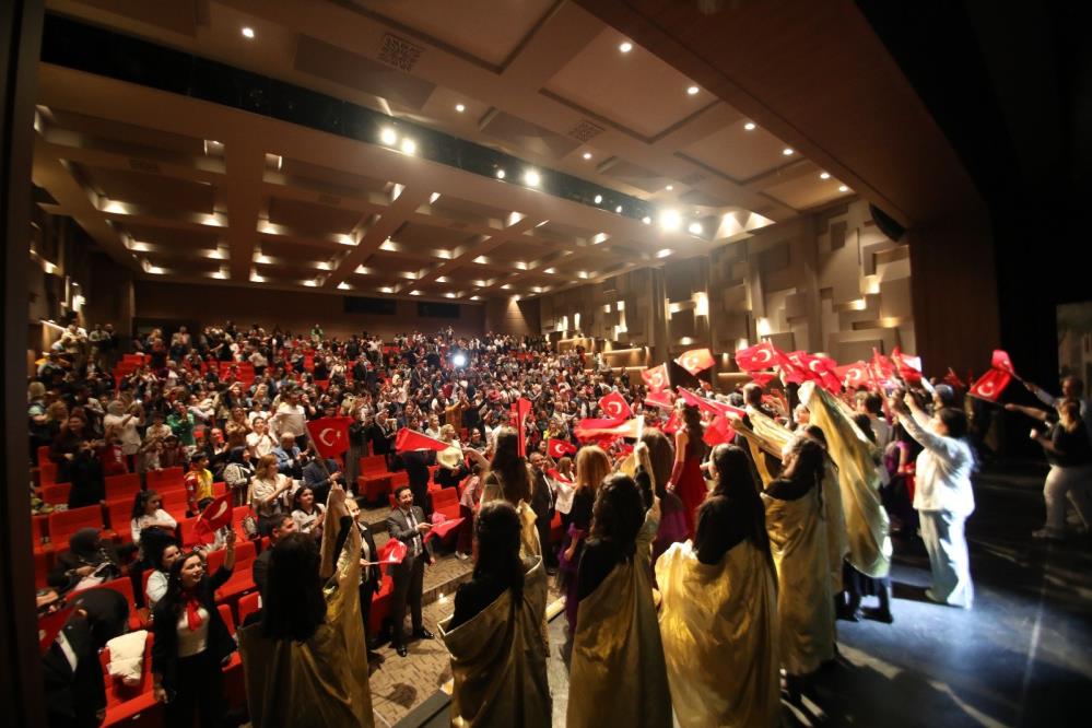GKV’liler ‘Bir Shakespeare Rüyası’nı sahneledi
