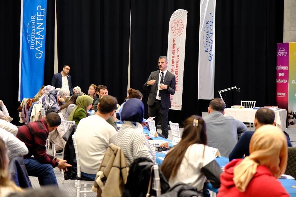 Gaziantep’te öğretmenlere akıl ve zeka oyunları eğitimi