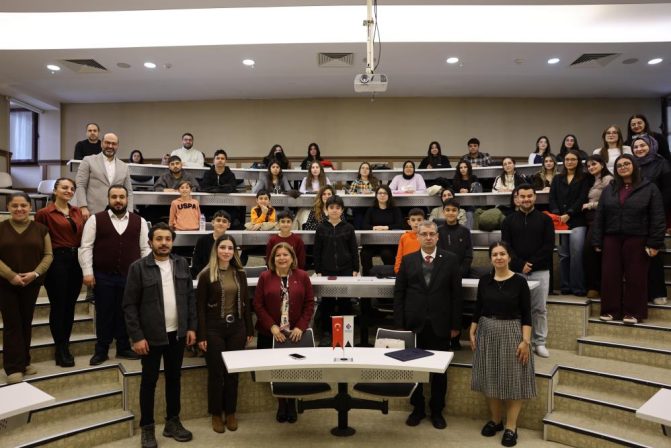 HKÜ’de Çanakkale Deniz Zaferi ve İstiklal Marşı ruhu anlatıldı