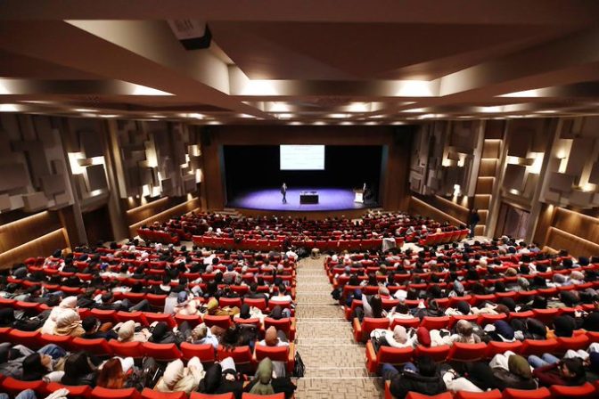 GAÜN SAĞLIK HİZMETLERİ ÖĞRENCİLERİNE ERASMUS+ FIRSATLARI TANITILDI