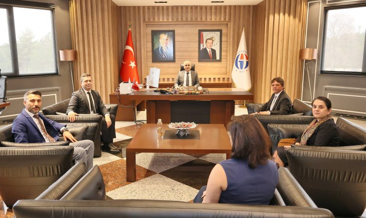 TEKSTİL MÜHENDİSLERİ ODASI’NDAN GAÜN’E İŞ BİRLİĞİ ZİYARETİ