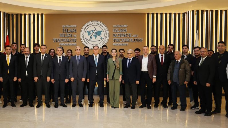 GİBTÜ’de Ortadoğu ve Barış Masaya Yatırıldı