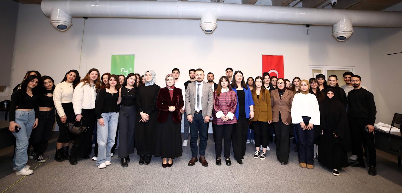 GAÜN’DE “HAKİKAT ÖTESİ ÇAĞDA HABERCİLİK VE DEZENFORMASYON” SÖYLEŞİSİ GERÇEKLEŞTİRİLDİ