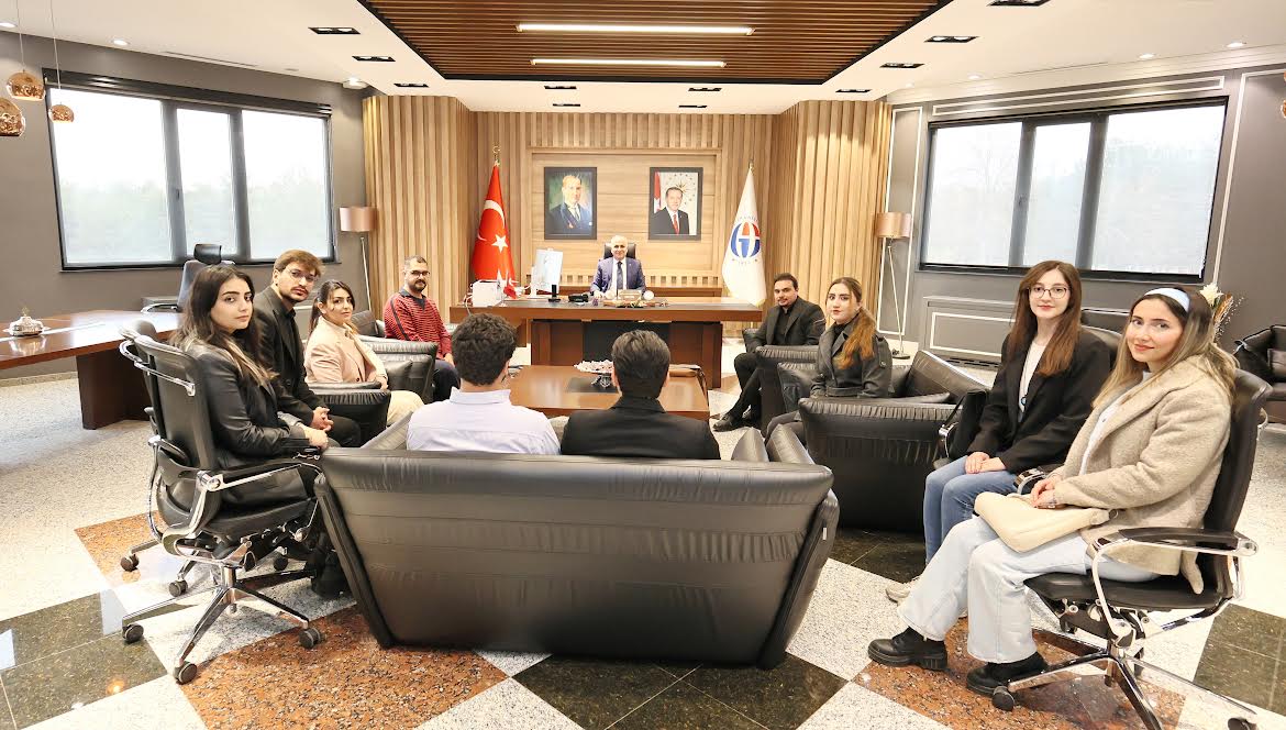 GAÜN REKTÖRÜ DOĞAN, İRANLI ÖĞRENCİLERLE BİR ARAYA GELDİ