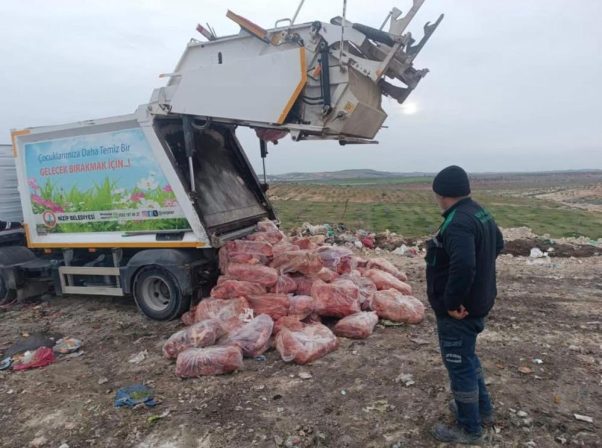 Gaziantep’te sağlıksız şartlarda taşınan 1 ton 600 kilo ciğer ele geçirildi
