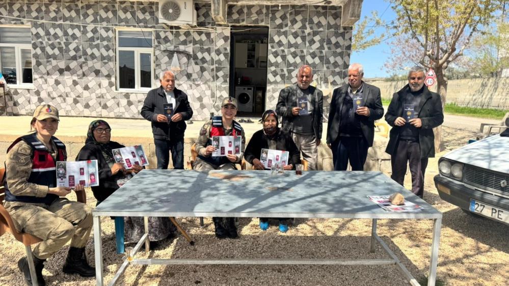 Jandarma ekipleri KADES uygulamasını tanıttı