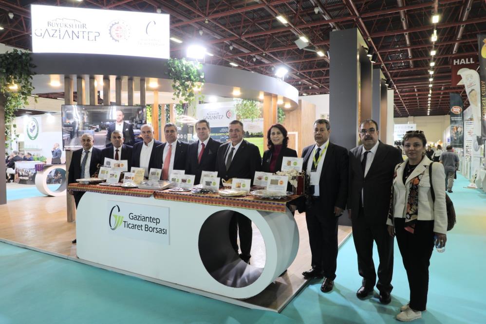 Gaziantep’in 109 coğrafi işaretli ürünü YÖREX’te gövde gösterisi yaptı