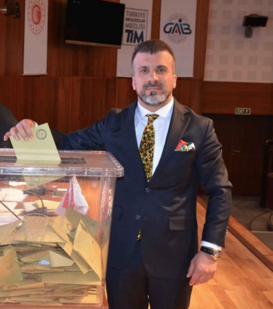 Celal Kadooğlu yeniden başkan…