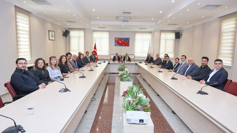 GAÜN’DE İKİ ARAŞTIRMA MERKEZİNİN KALİTE SÜRECİ TESCİLLENDİ