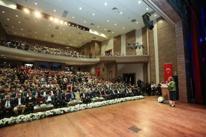 GAZİANTEP BÜYÜKŞEHİR’İN ESERLERİ VE HEDEFLERİ BASIN LANSMANINDA ANLATILDI