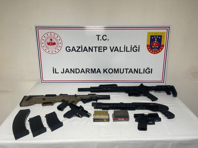 Gaziantep’te 23 adet ruhsatsız silah ele geçirildi: 19 gözaltı