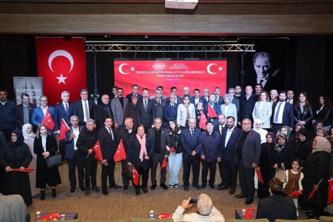 BAŞKAN ŞAHİN, ŞEHİT AİLELERİ VE GAZİLERLE BULUŞTU