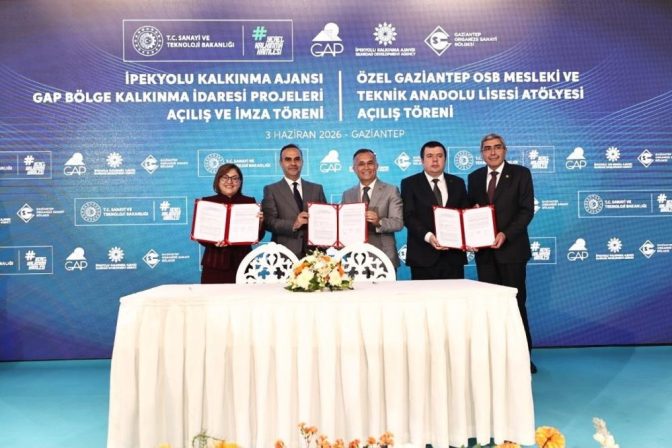Yeni kalkınma hamleleri için imzalar atıldı