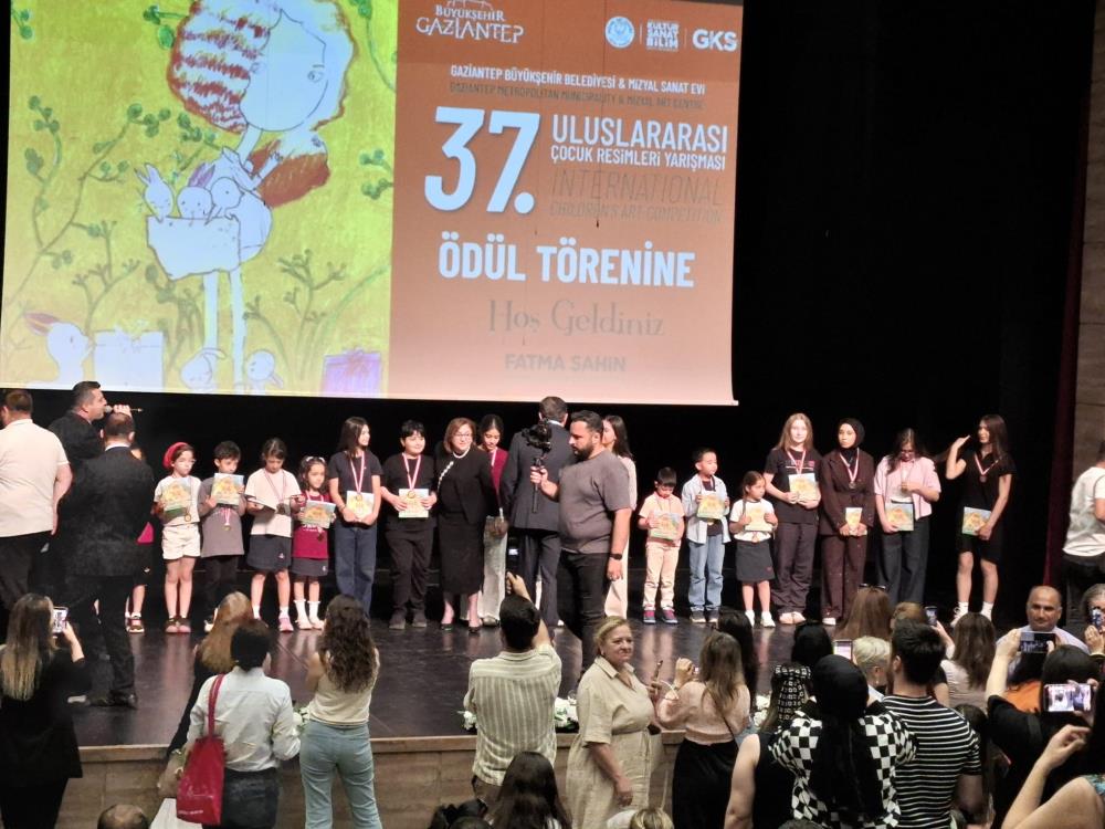 GKV’li minik ressamlardan uluslararası sanat zaferi
