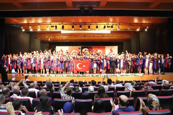 SANKO Üniversitesi’nde mezuniyet heyecanı