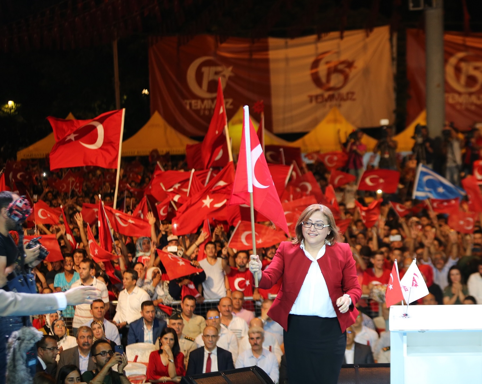 FATMA ŞAHİN: “15 TEMMUZ, MİLLET İRADESİNİN DESTANIDIR”