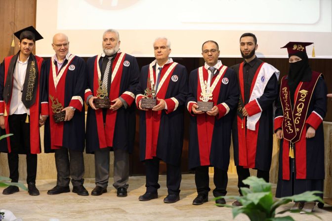GAÜN AZEZ İSLAMİ İLİMLER FAKÜLTESİ MEZUNLARINI COŞKULU BİR TÖRENLE UĞURLADI