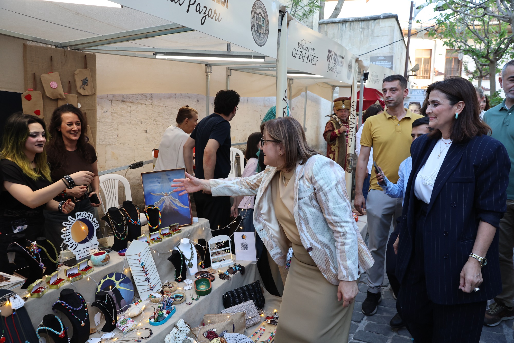 GAZİANTEP BÜYÜKŞEHİR GEÇMİŞİ GELECEĞE TAŞIYOR