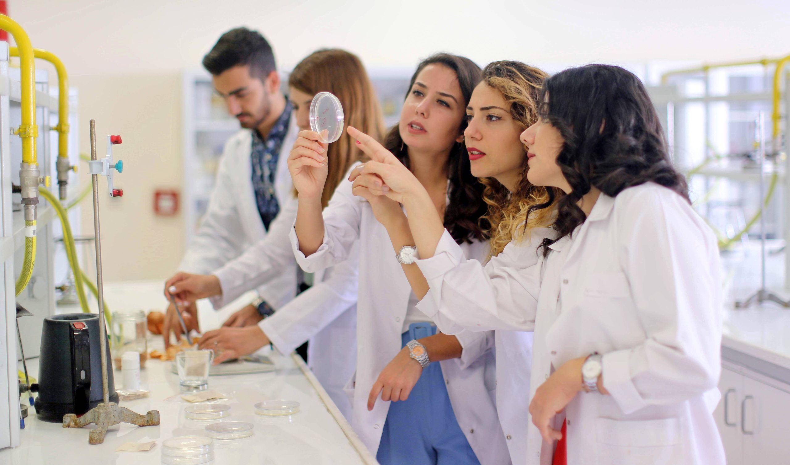 GAÜN’DE ÜÇ MÜHENDİSLİK PROGRAMININ MÜDEK AKREDİTASYONU UZATILDI