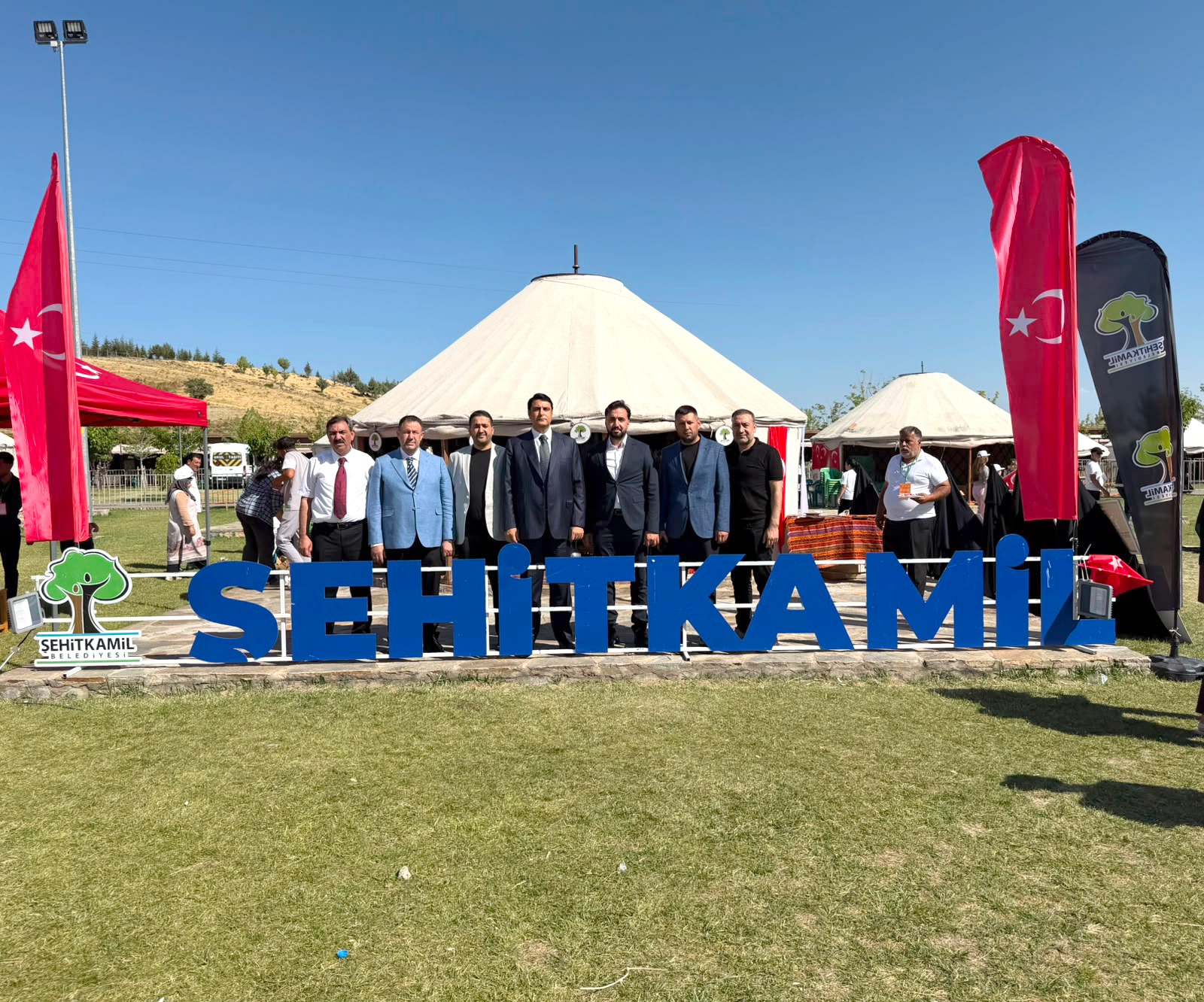 YILMAZ’DAN AHLAT’TA GAZİANTEP DAVETİ