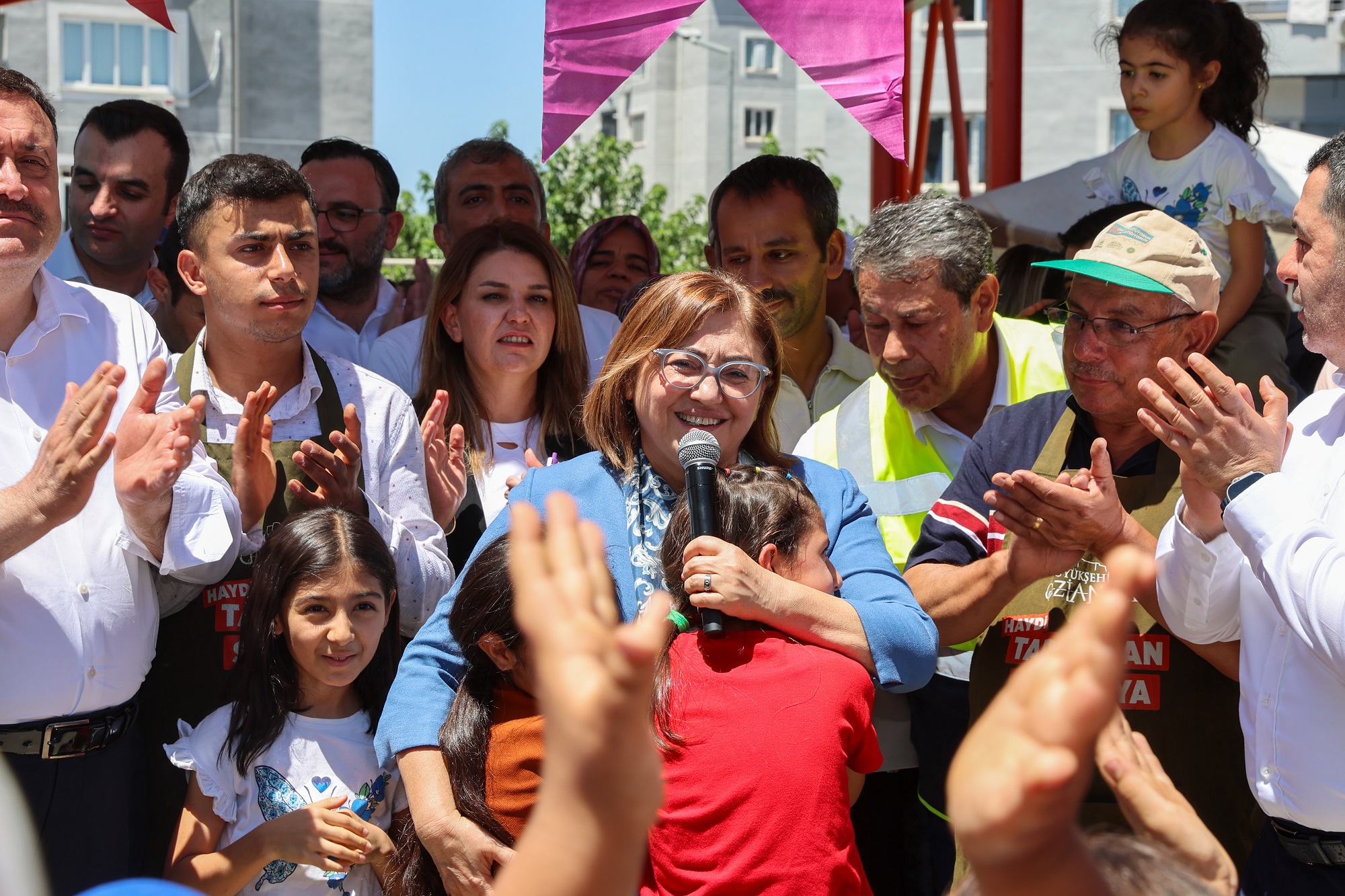 ŞAHİN: GÜNÜN SONUNDA ANNELER MUTLU, ÇOCUKLAR UMUTLU, BABALAR BİZİM ARKAMIZDA DURUYOR