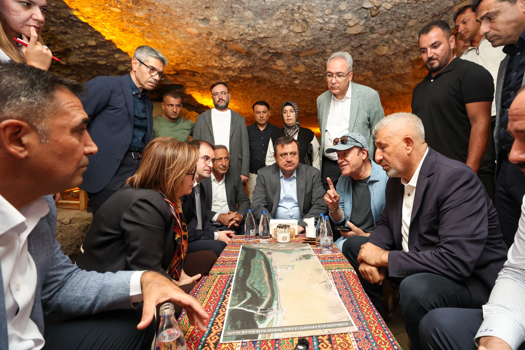 ŞAHİN: “BU MEMLEKET KUŞLARIN DİYARI”