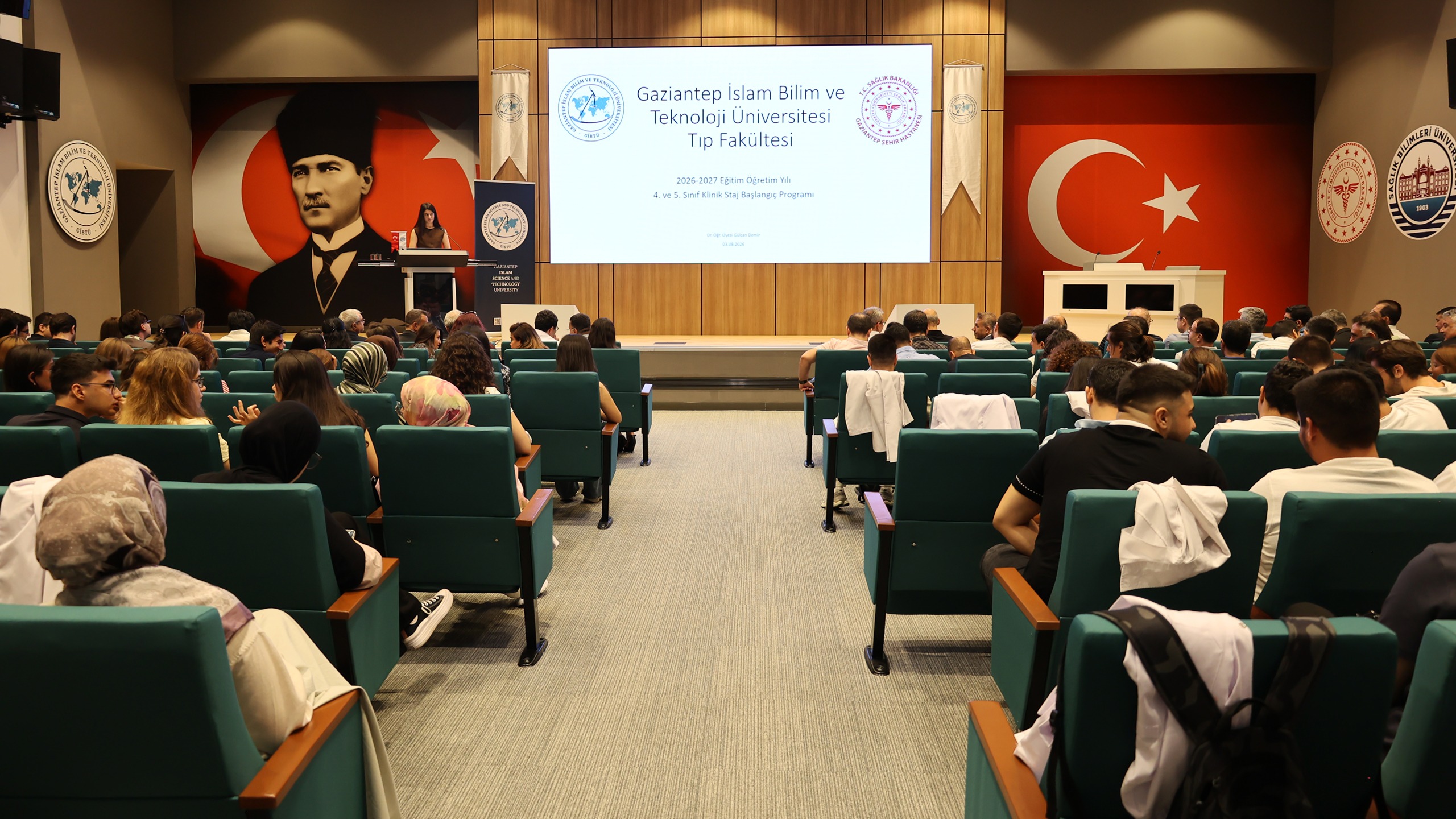 Rektör Demir: “Geleceğin Hekimlerini Güçlü Bir Akademik ve Klinik Altyapıyla Yetiştiriyoruz”