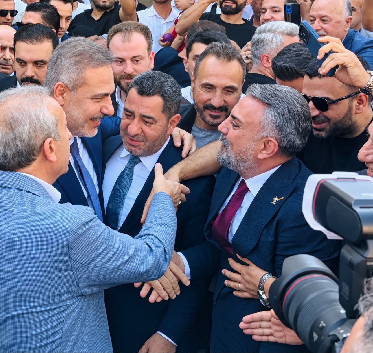 17 İlçede Eş Zamanlı Saha Çıkarması ve Stratejik Temaslar