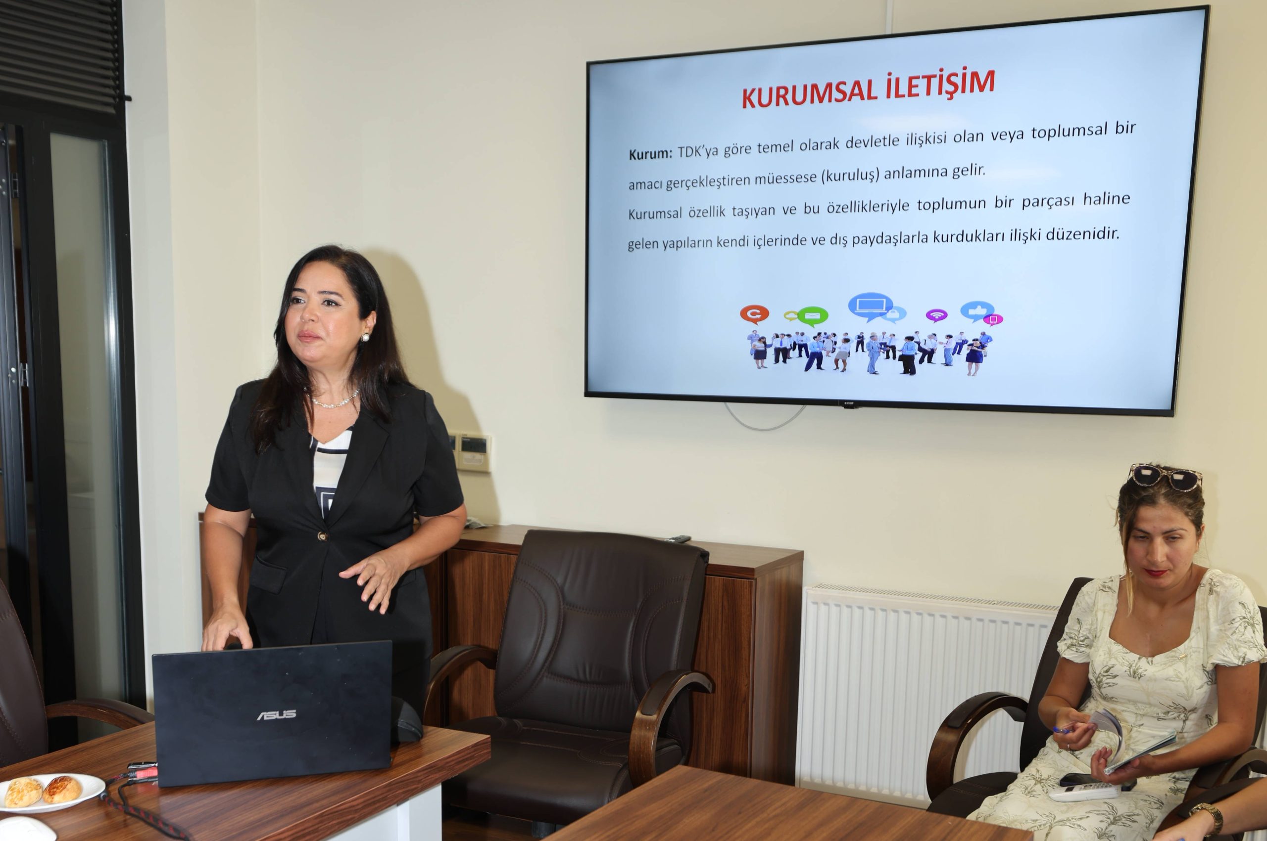 GAÜN hukuk fakültesinde kurumsal gelişim ve yetkinlik eğitimleri serisi başladı