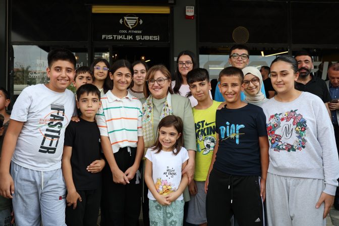 BAŞKAN ŞAHİN, ASFALTI YENİLENEN TURGUT ÖZAL BULVARI’NDA VATANDAŞLARLA BULUŞTU