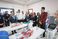 GAÜN SAĞLIK HİZMETLERİ MYO’DA YENİLENEN UYGULAMA LABORATUVARLARI AÇILDI